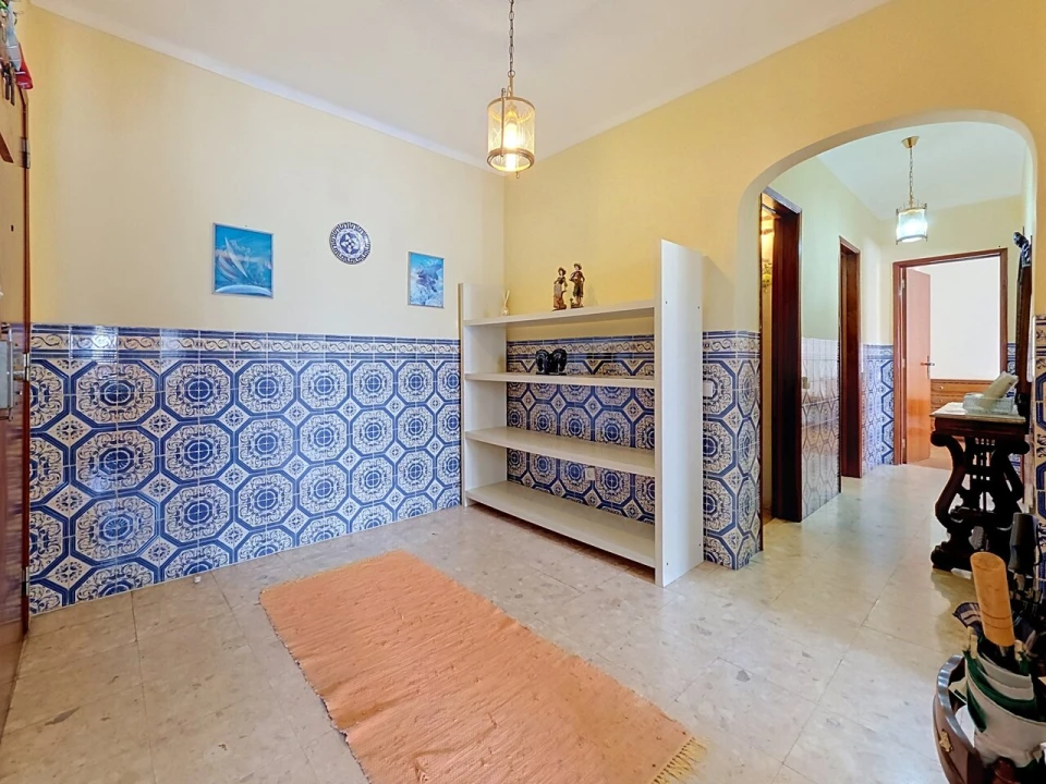 Apartamento T2 para Venda em Faro (Sé e São Pedro) Foto 2