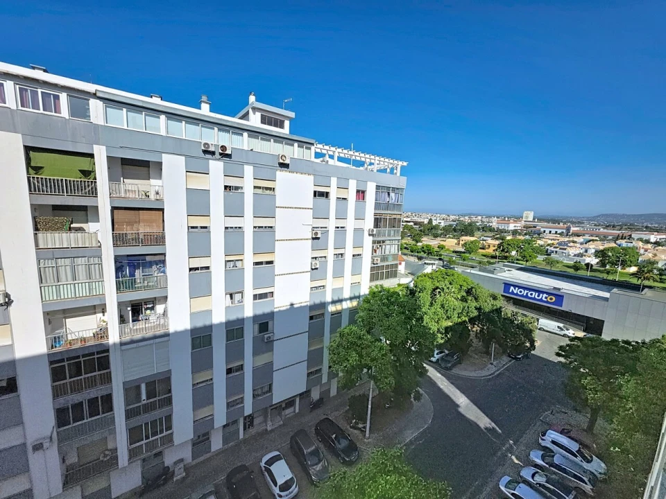 Apartamento T2 para Venda em Faro (Sé e São Pedro) Foto 4