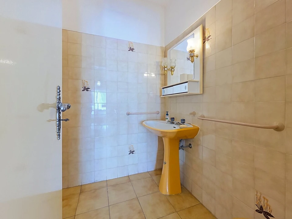 Apartamento T2 para Venda em Faro (Sé e São Pedro) Foto 21