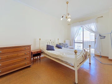 Apartamento T2 para Venda em Faro (Sé e São Pedro)