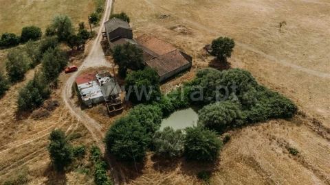 Quinta T0 para Venda em Fundão, Valverde, Donas, A. Joanes, A. Nova Cabo