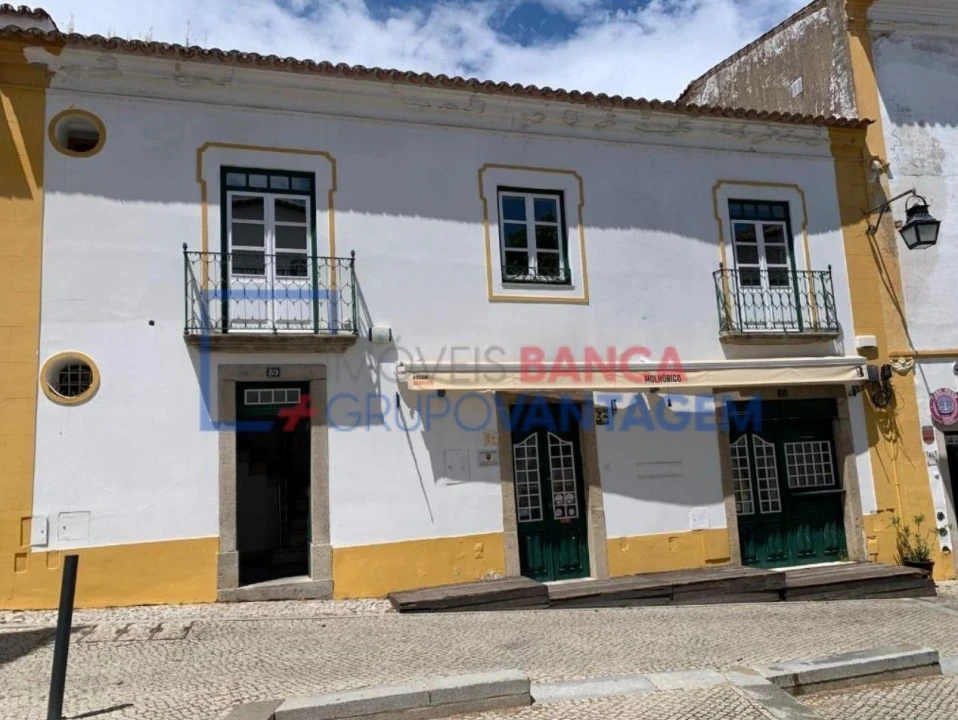 Apartamento T4 para Venda em Évora (São Mamede, Sé, São Pedro e Santo Antão) Foto 1