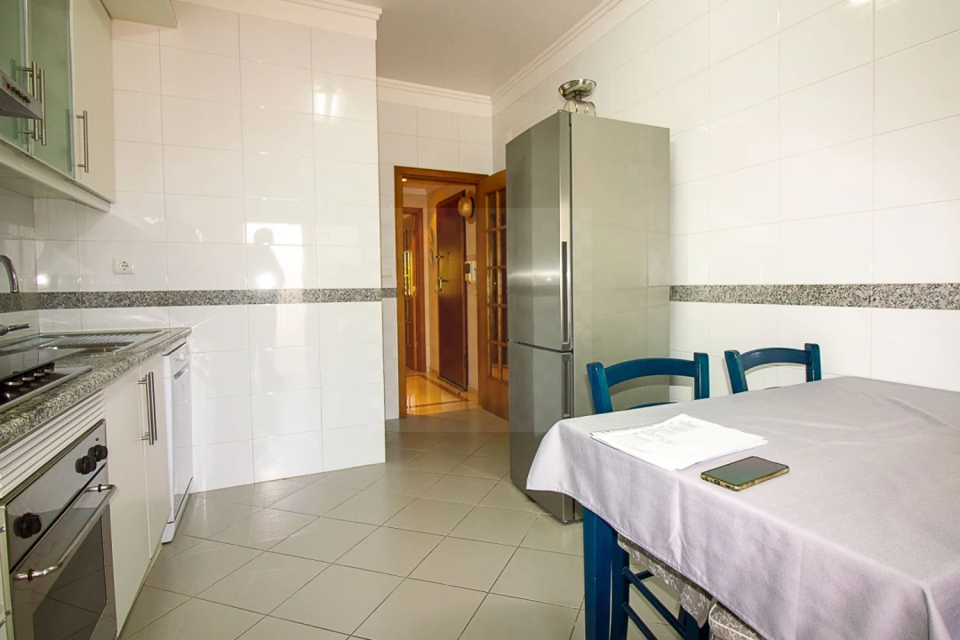 Apartamento T2 para Venda em Costa da Caparica Foto 29