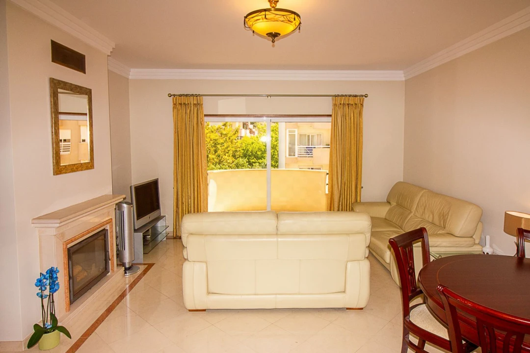 Apartamento T2 para Venda em Costa da Caparica Foto 5