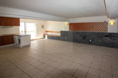 Moradia T5 para Venda em Sesimbra (Castelo)