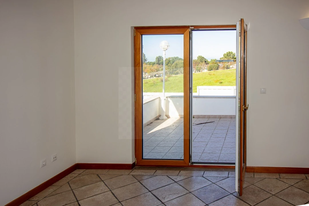 Moradia T5 para Venda em Sesimbra (Castelo) Foto 38