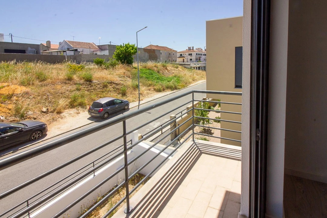 Moradia T5 para Venda em Laranjeiro e Feijó Foto 36