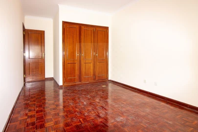 Apartamento T2 para Venda em Algueirão-Mem Martins