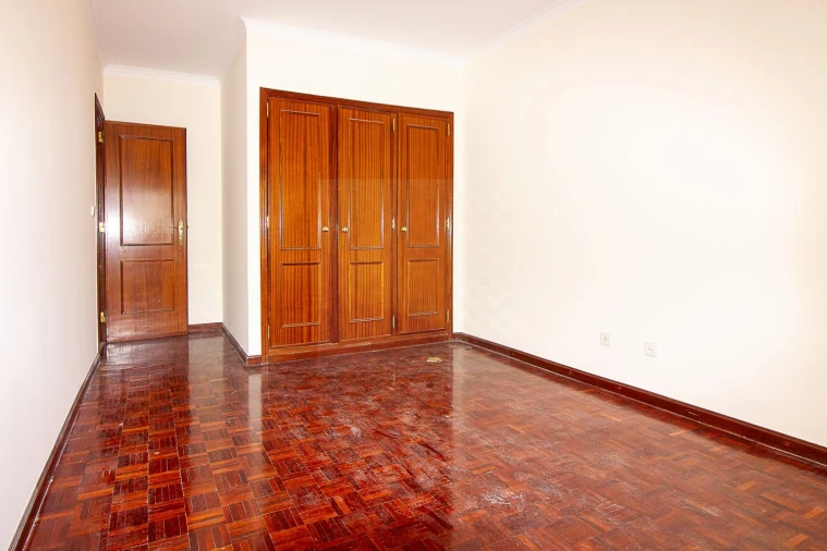 Apartamento T2 para Venda em Algueirão-Mem Martins Foto 14