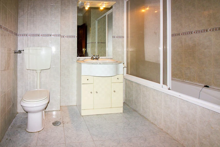 Apartamento T2 para Venda em Algueirão-Mem Martins Foto 13