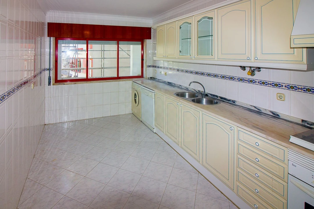 Apartamento T2 para Venda em Algueirão-Mem Martins Foto 1