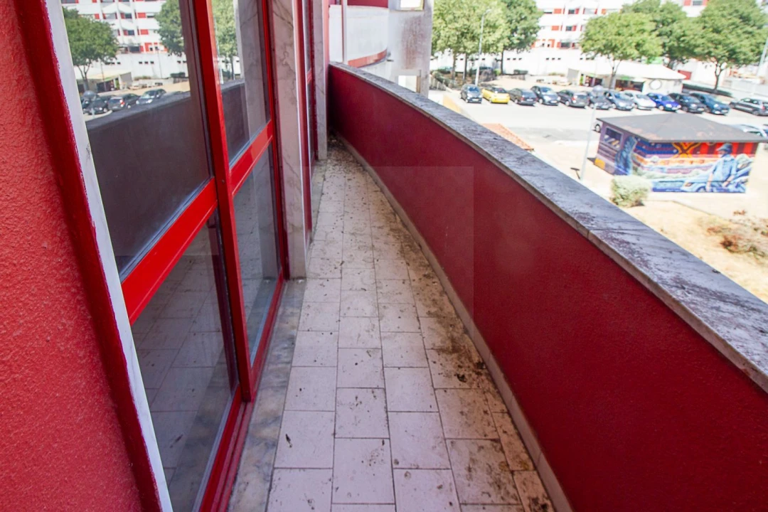 Apartamento T2 para Venda em Algueirão-Mem Martins Foto 16