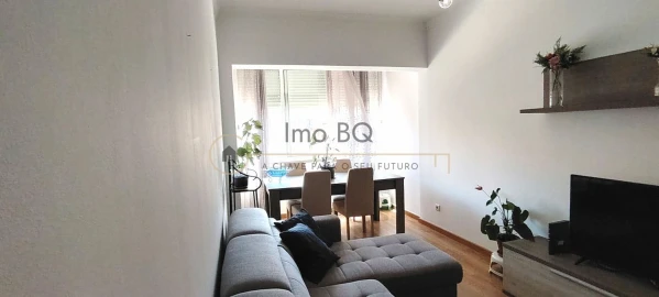 Apartamento T2 para Venda em Penha de França