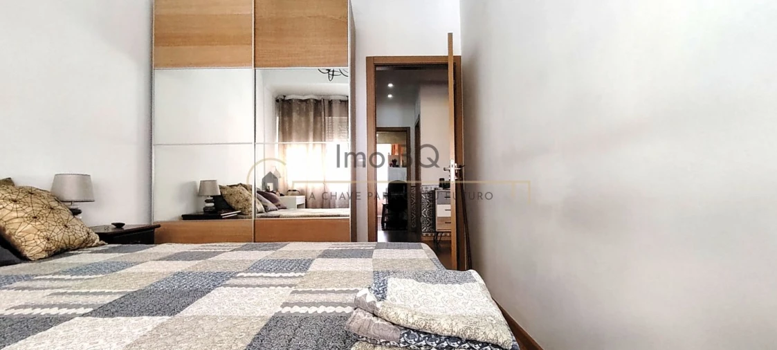 Apartamento T2 para Venda em Penha de França Foto 9