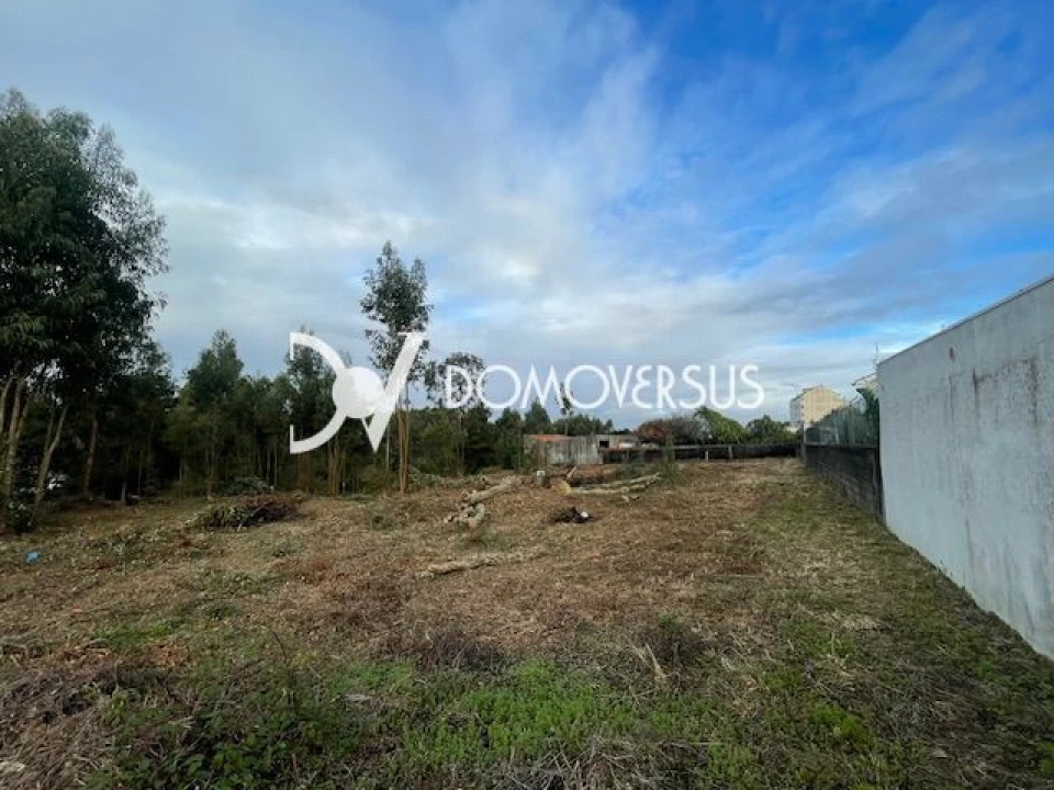Terreno para Venda em Pedroso e Seixezelo Foto 2