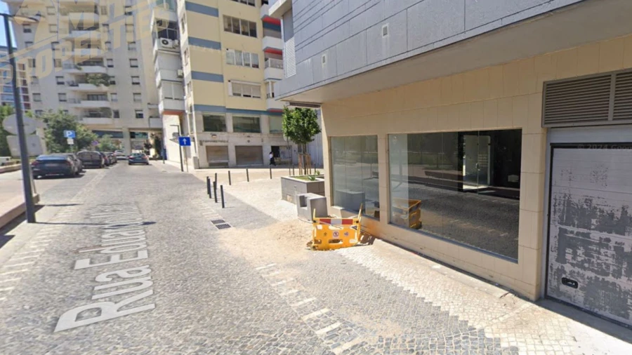 Loja para Venda em Campolide