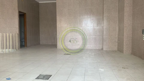 Loja para Arrendamento em Aver-O-Mar, Amorim e Terroso