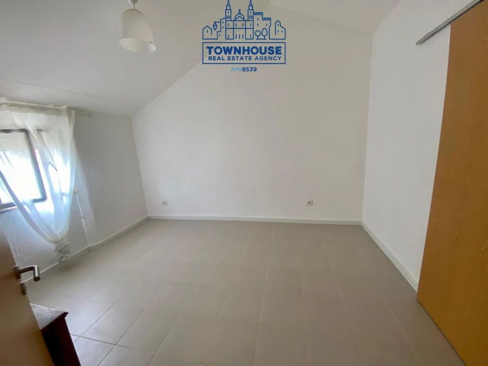 Moradia T2 para Venda em Rio de Moinhos Foto 10