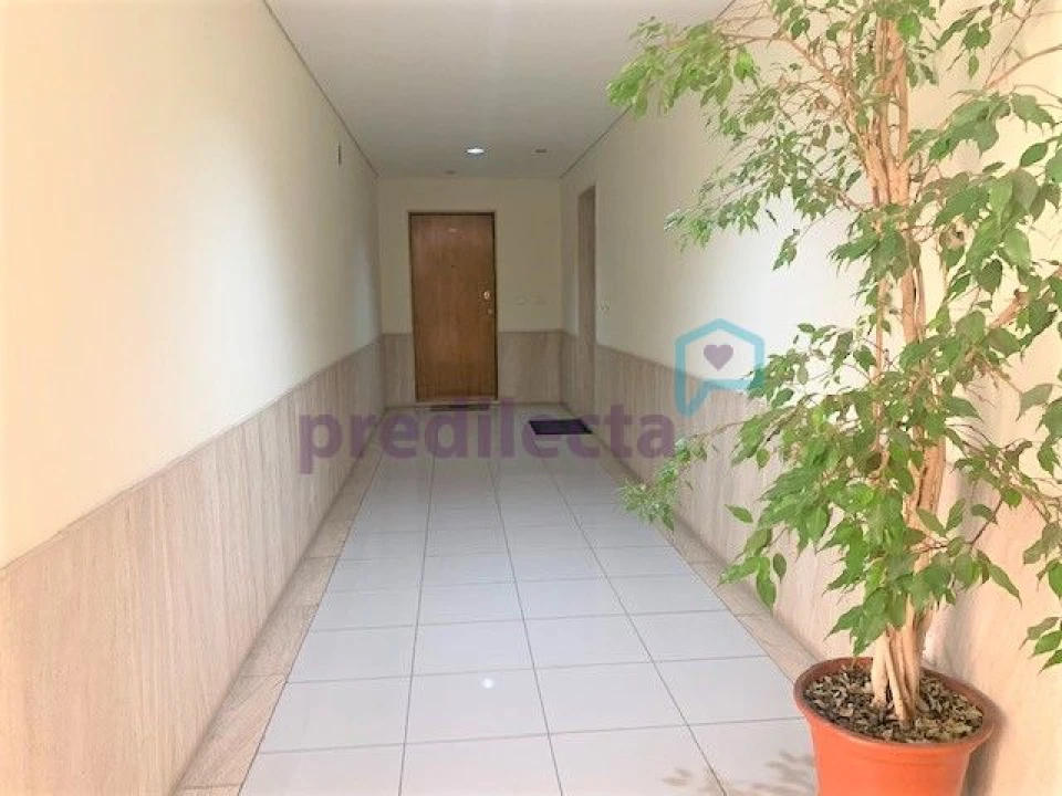 Apartamento T1 para Venda em Paranhos Foto 26