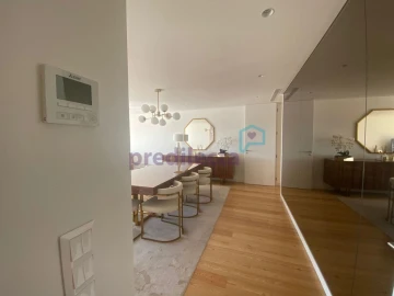 Apartamento T3 para Venda em Campanhã