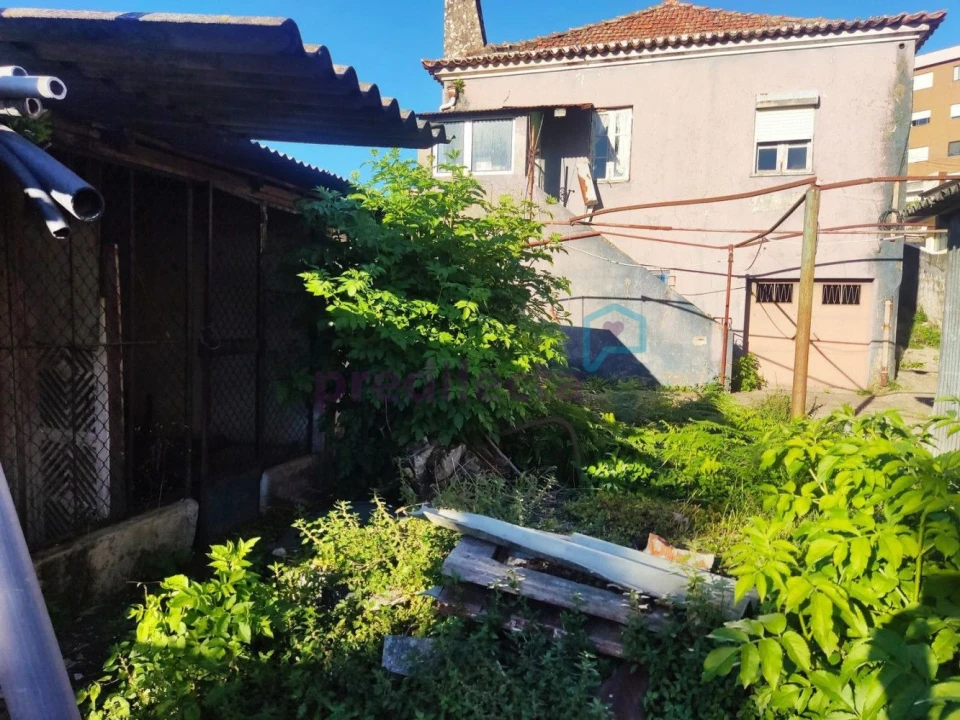 Moradia T3 para Venda em Pedrouços Foto 11