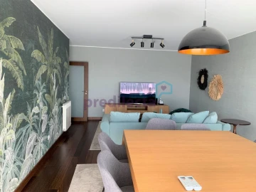 Apartamento T4 para Venda em Paranhos