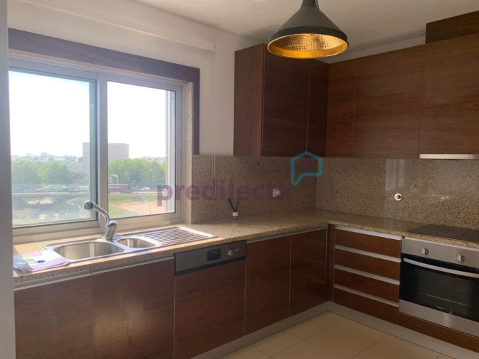 Apartamento T4 para Venda em Paranhos Foto 12