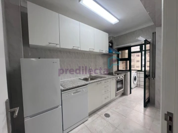 Apartamento T1 para Venda em Paranhos
