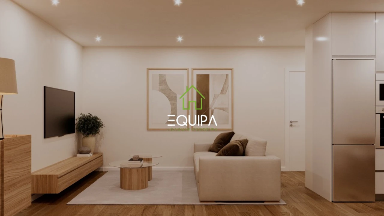 Apartamento T2 para Venda em Santa Eulália Foto 3