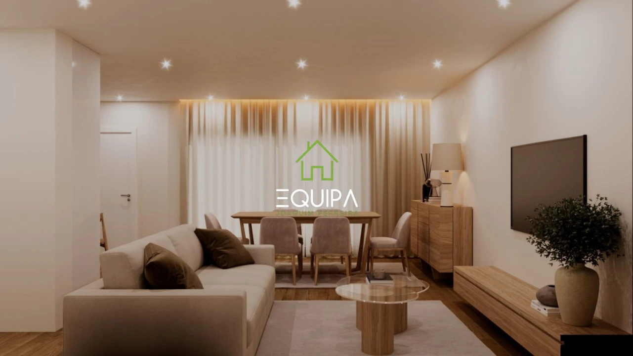 Apartamento T2 para Venda em Santa Eulália Foto 1