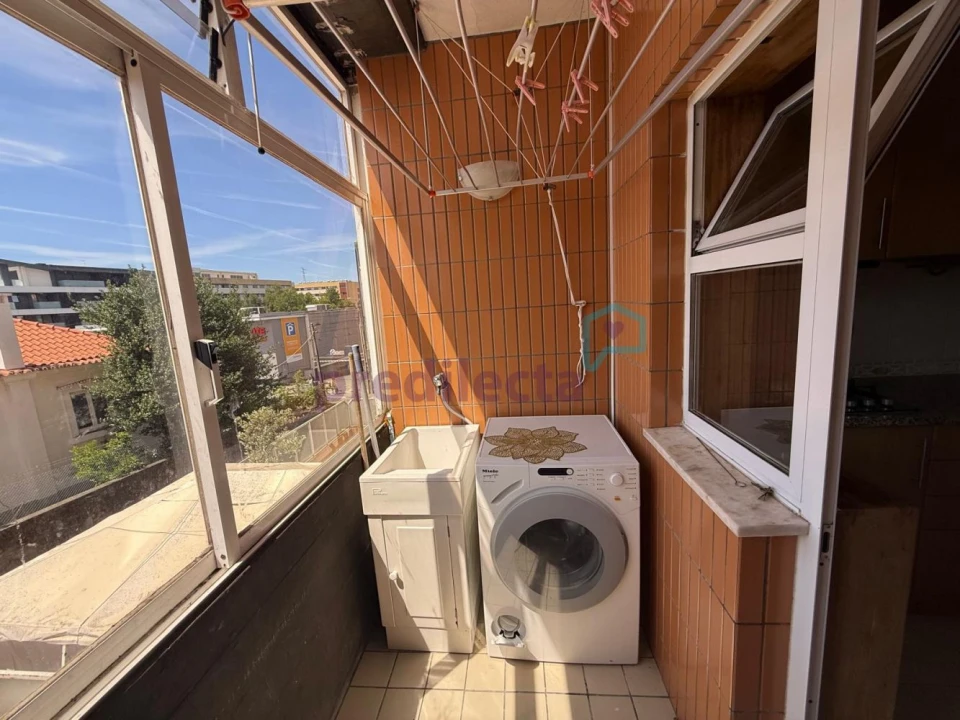Apartamento T1 para Venda em Rio Tinto Foto 8