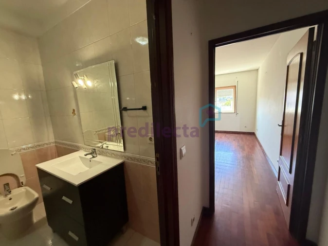 Apartamento T1 para Venda em Rio Tinto Foto 18
