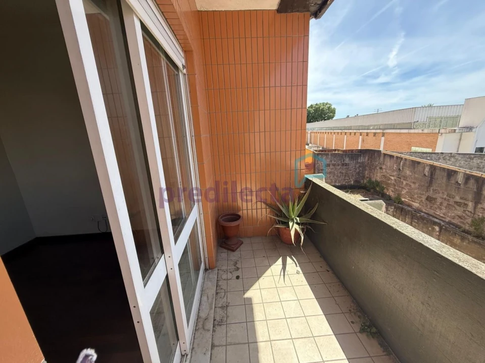 Apartamento T1 para Venda em Rio Tinto Foto 13