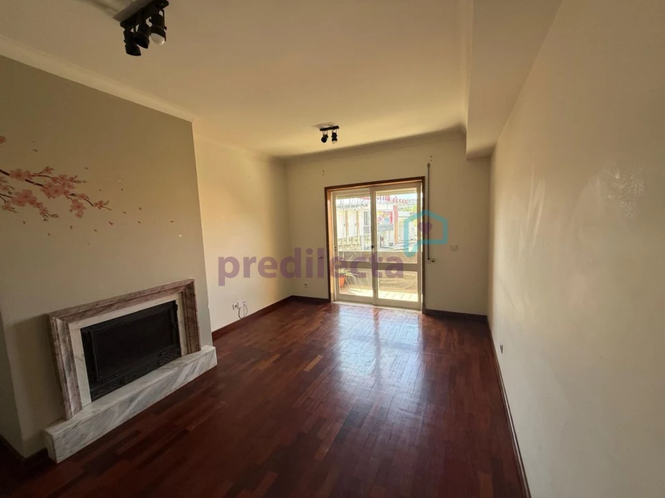 Apartamento T1 para Venda em Rio Tinto Foto 10