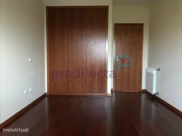 Apartamento T2 para Arrendamento em Paranhos