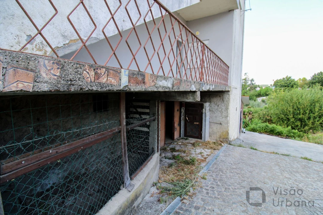 Apartamento T3 para Venda em Mundão Foto 25