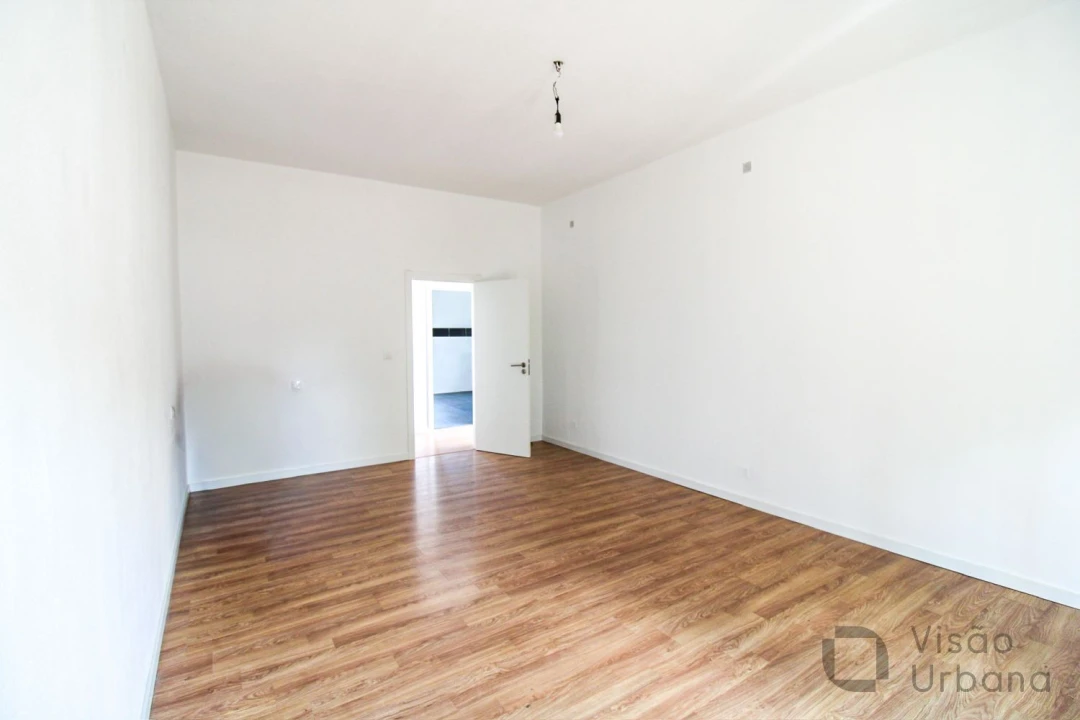 Apartamento T3 para Venda em Mundão Foto 7