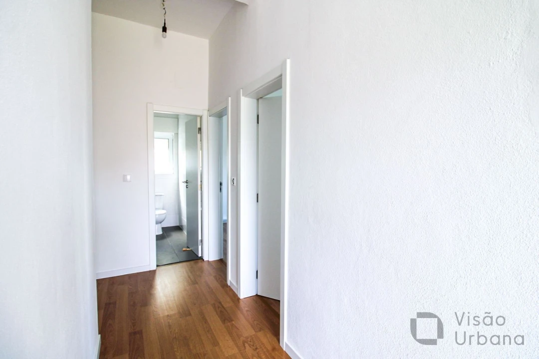 Apartamento T3 para Venda em Mundão Foto 10