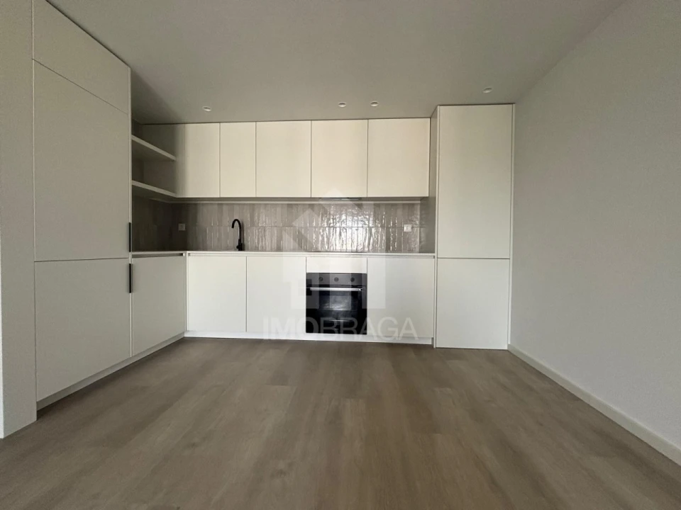 Apartamento T1 para Venda em Azurem Foto 7