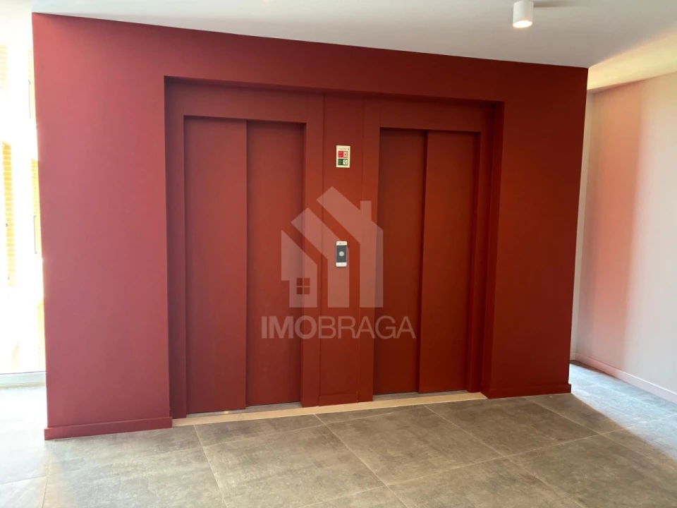 Apartamento T1 para Venda em Azurem Foto 16