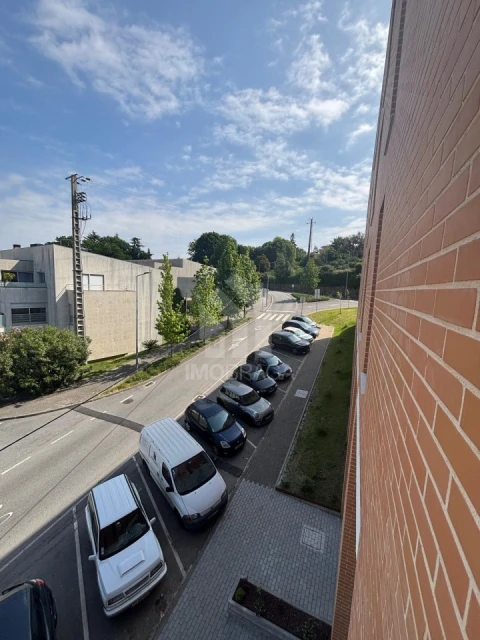 Apartamento T1 para Venda em Azurem