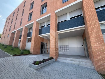 Apartamento T1 para Venda em Azurem