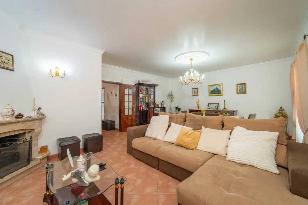Moradia T3 para Venda em Carregado e Cadafais Foto 6