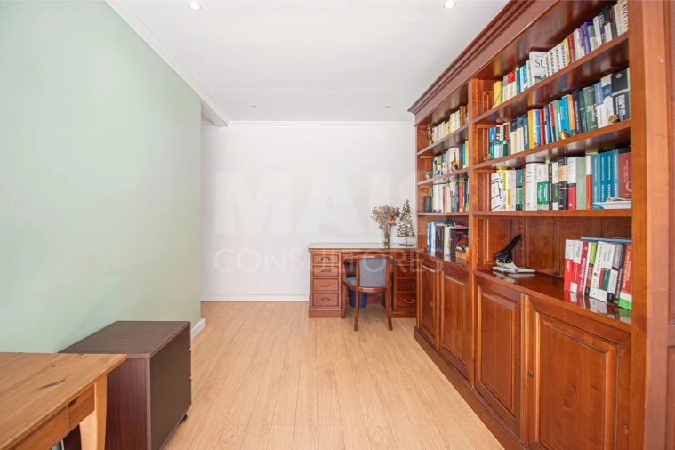 Apartamento T2 para Venda em Penha de França Foto 3