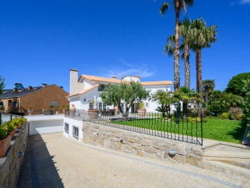 Moradia T6 para Venda em Mafamude e Vilar do Paraíso