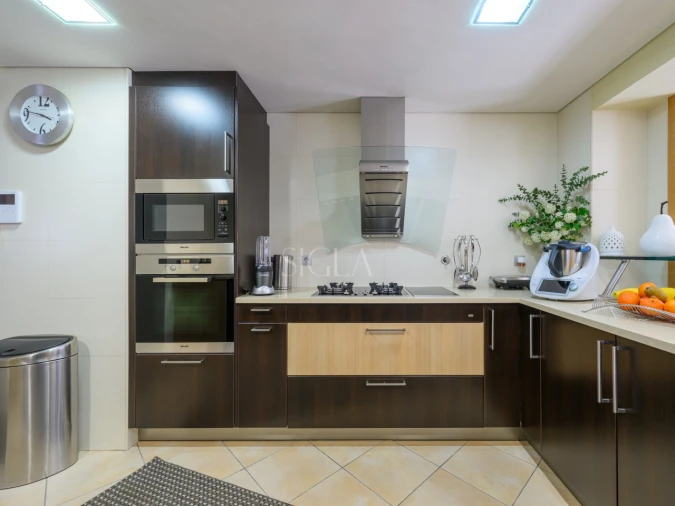Moradia T6 para Venda em Mafamude e Vilar do Paraíso Foto 12