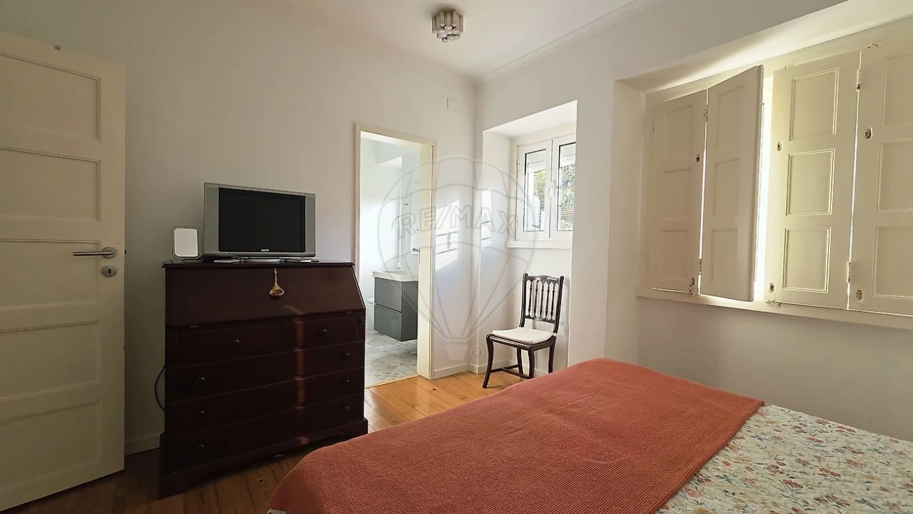 Apartamento T3 para Arrendamento em Alvalade Foto 8