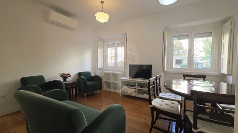 Apartamento T3 para Arrendamento em Alvalade