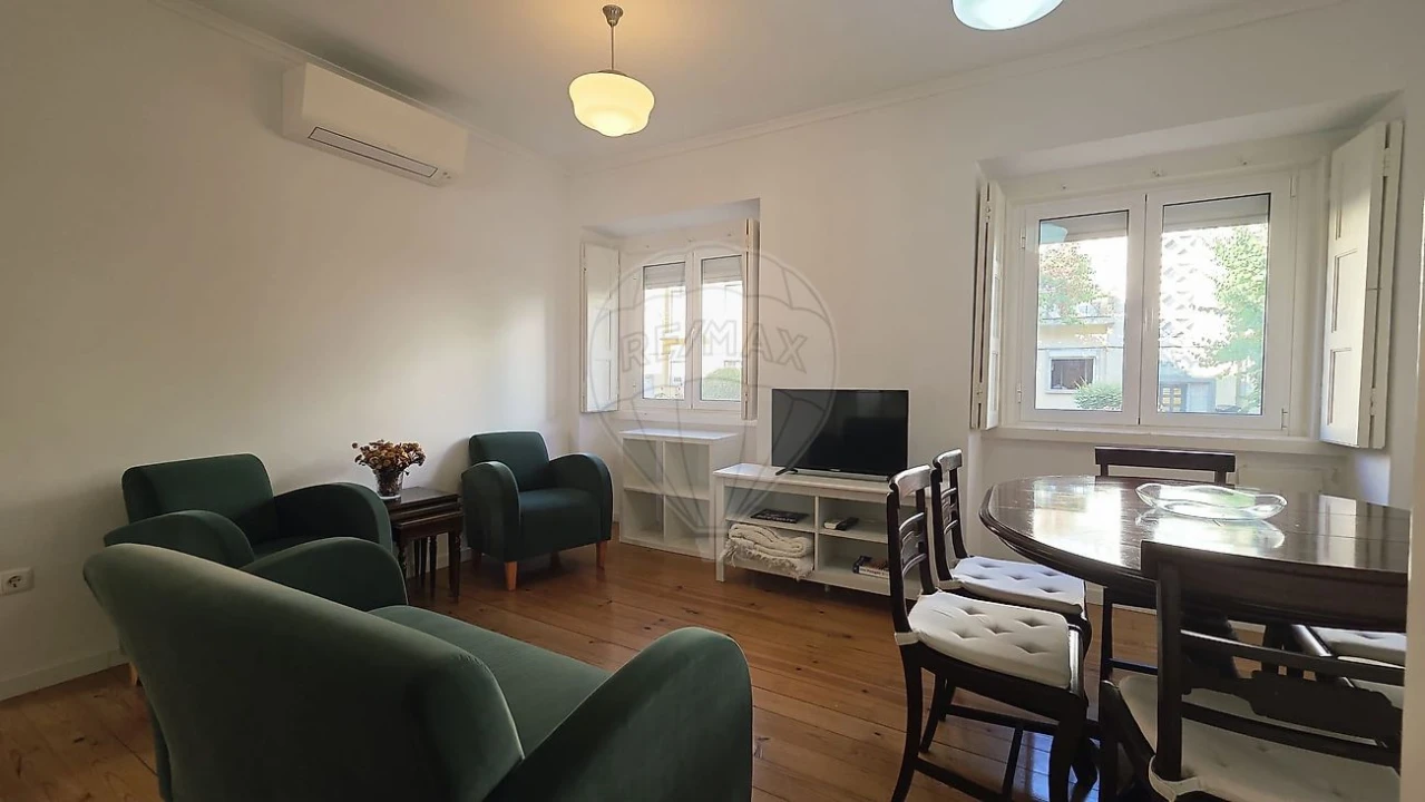 Apartamento T3 para Arrendamento em Alvalade Foto 12