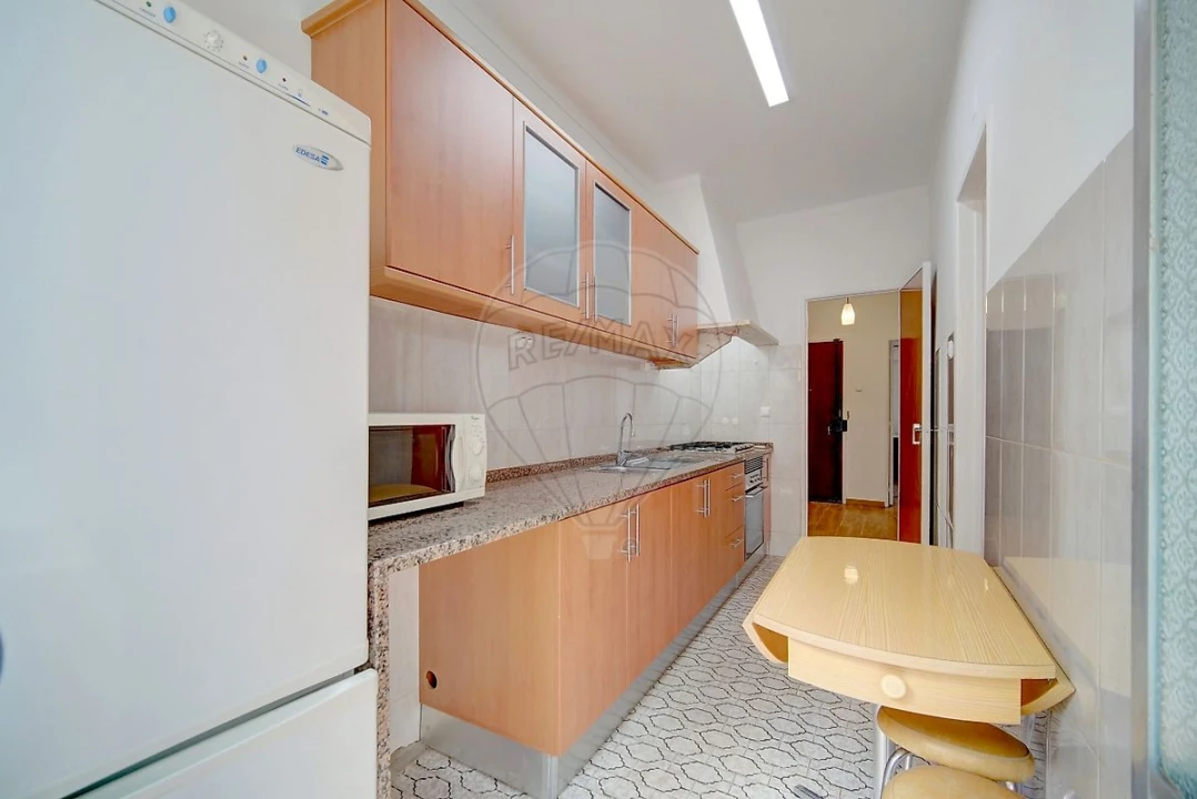Apartamento T1 para Arrendamento em Camarate, Unhos e Apelação Foto 17